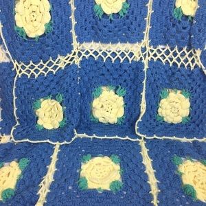 Vintage homemade floral knit crochet blanket couch liner topper